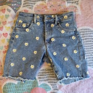 Daisy Embroidered Denim Shorts Girls Size 7